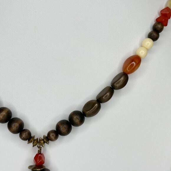 Chico's Tassel Pendant Neutral Beaded Gold Tone Necklace ✨ - Picture 9 of 10